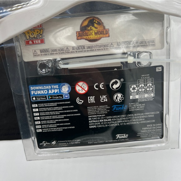 Funko Pop 2 Piece Set Jurassic World Rex Black Tee & Pocket Pop T Rex Youth S L - Picture 6 of 10
